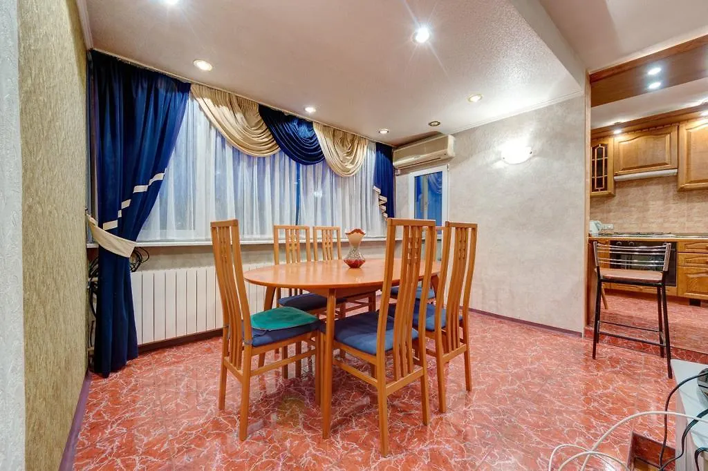 Apartment Center Bohdana Khmel'Nyts'Koho Str. 키예프