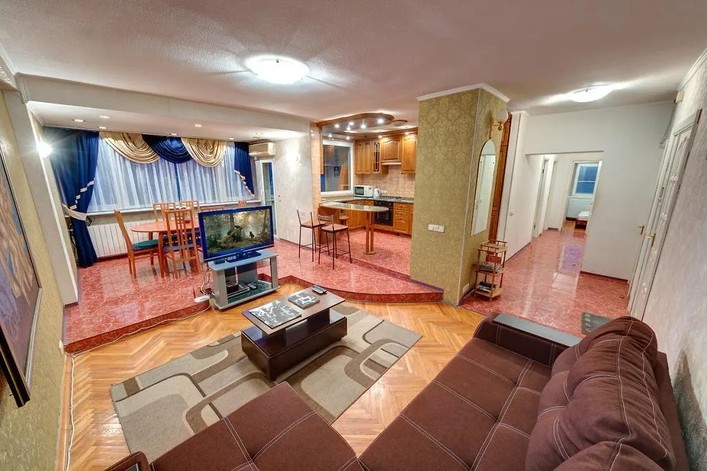Apartment Center Bohdana Khmel'Nyts'Koho Str. 키예프